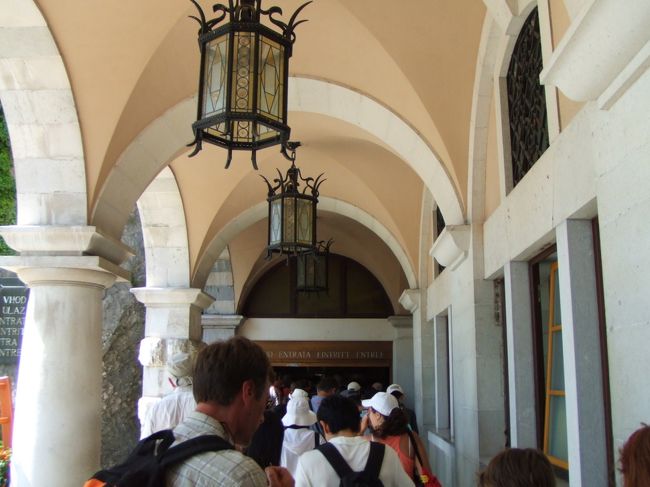 ここが入り口。