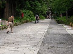 大山寺に向かう参道です・・・結構、長い登りです。