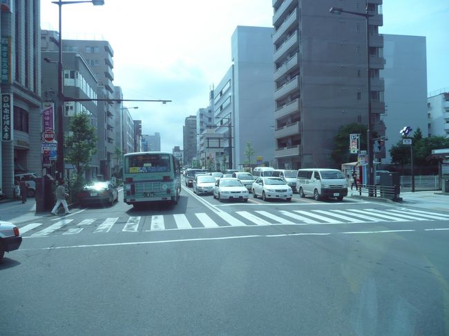 北四番丁<br />ここをまっすぐ行けば、<br />国宝大崎八幡宮や三居澤不動尊。<br />折立を通過して作並温泉、定義如来、関山峠を<br />超えて、山形東根へ。