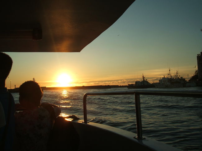 天気がよく綺麗な夕日が見れそうです。<br />