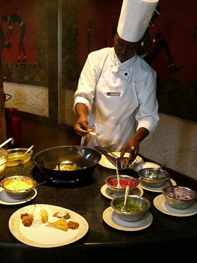 パスタもあつあつ！<br />好きな具をいれて、ペペロンチーノ