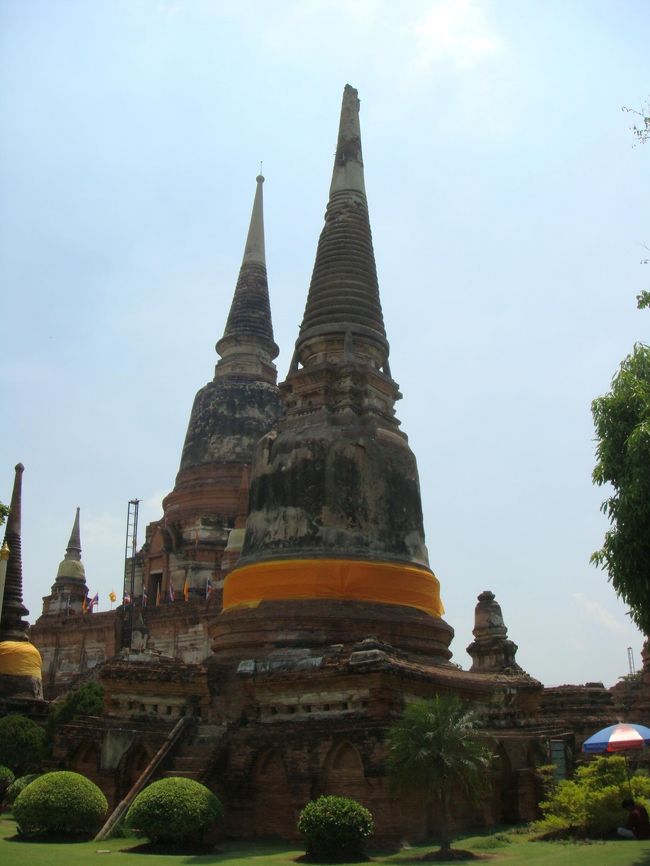 こちらは、アヤタヤ近くの仏塔がある寺院<br />