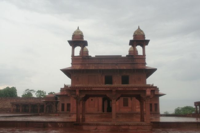 あいにくの雨でした。