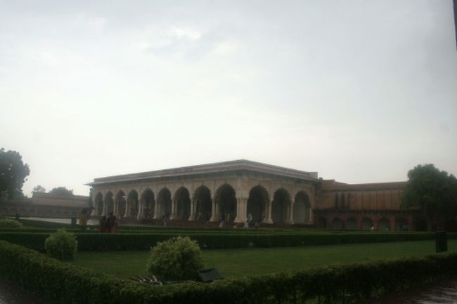 ディーワーネ・アーム（Diwan-i-Am）<br /><br />一般謁見の間