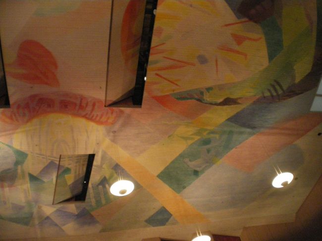 天井の絵は、とても広すぎて1枚には収まりません。