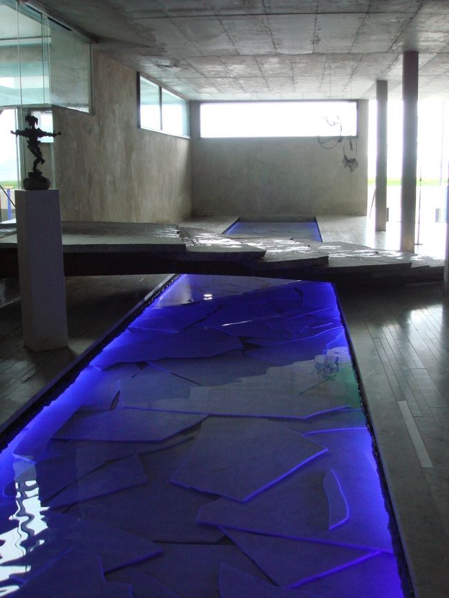 この先にあるのは、スパかと思ったら…