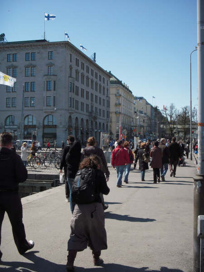 マーケット広場を後にし、続いて向かう先は･･･