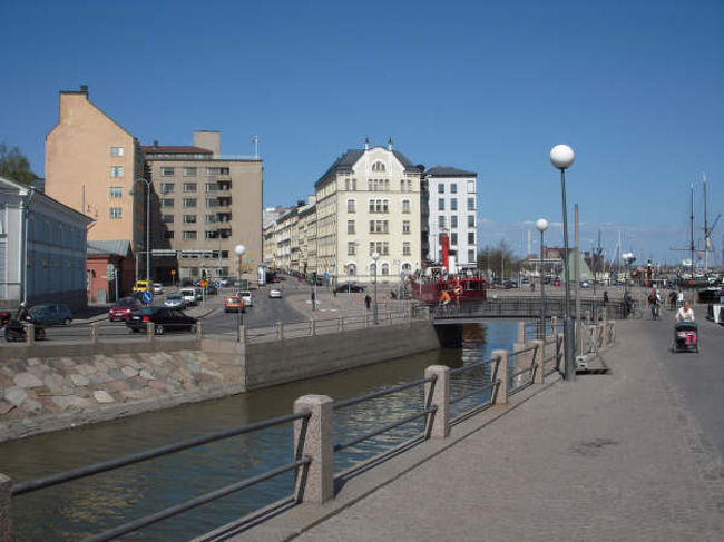 なぜか回り道をするハメに。