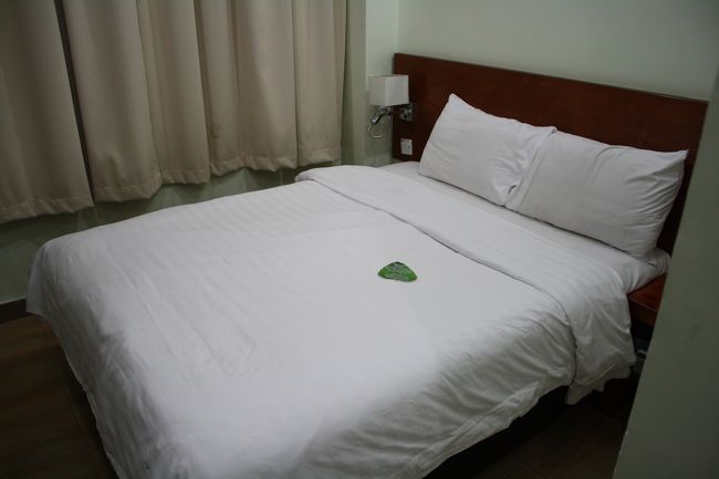 客室の様子です。ショッピングセンターの空きスペースを利用しているので、１Ｆの受付から客室が少し離れています。