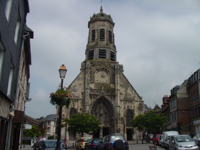 St-LEONARD教会。