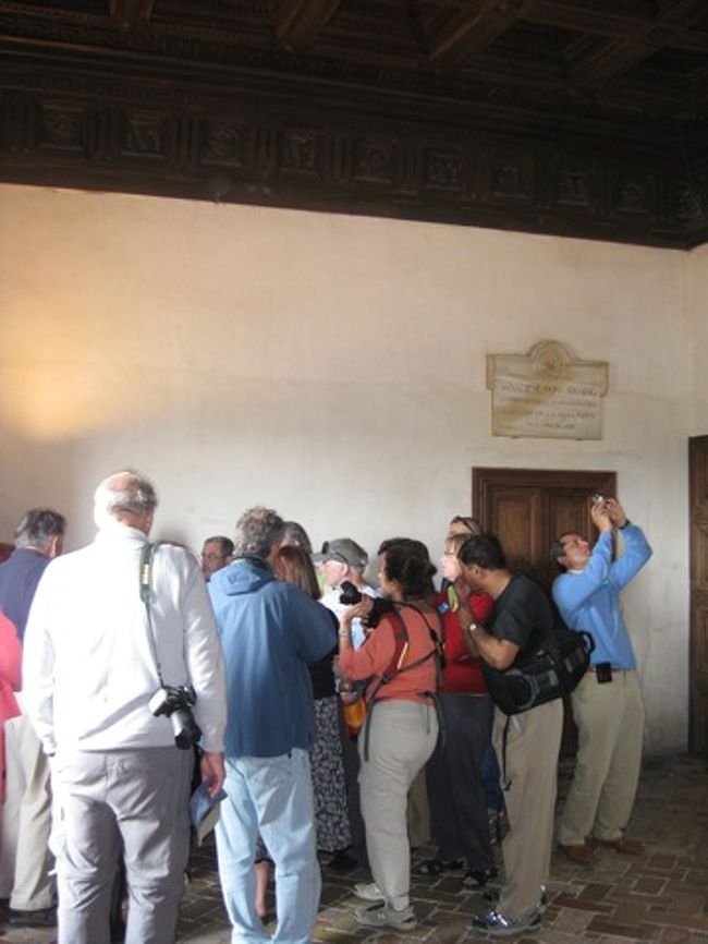 ワシントン・アーヴィングが滞在していた部屋の入り口。<br /><br />残念ながら中には入れない。<br />アルハンブラ物語を読んだおかげて<br />宮殿を見るのがいっそう面白かった！！