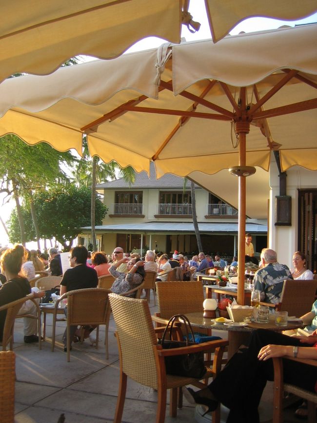 こんな感じのパラソルの下で☆