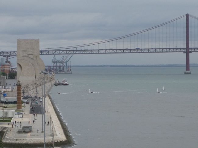 ベレンの塔より見た発見のモニュメント