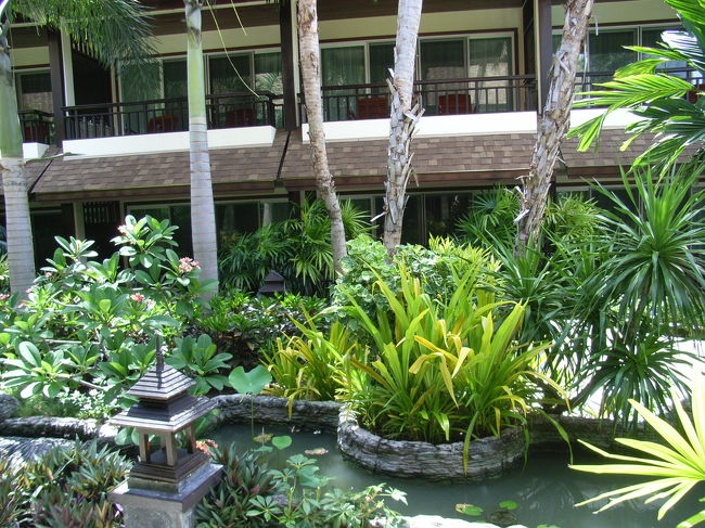 部屋は１階でした。ガーデンビューは奥まった位置にあるので、静かでした。