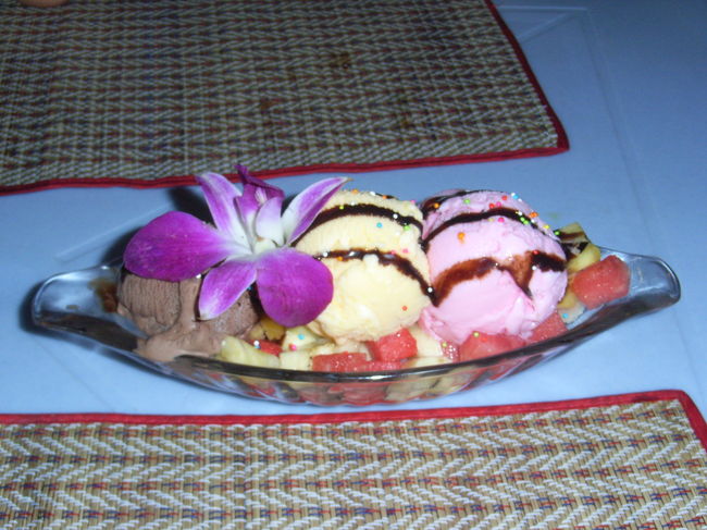 最後にデザートのアイスクリーム