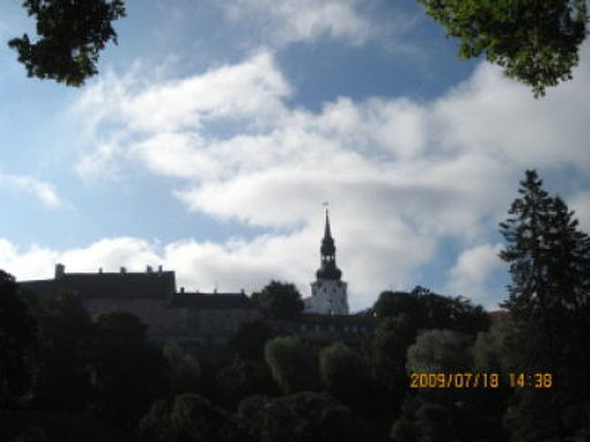 鉄道を諦め、バスターミナルに向かう。