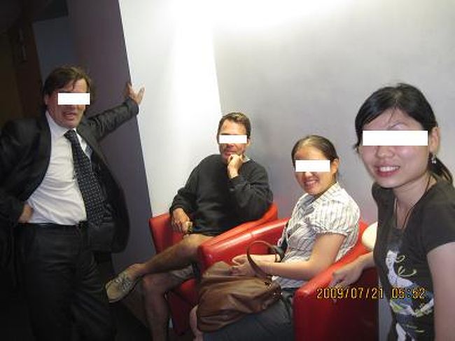 左からシシリアン　ドミニコ<br />イングランド　　　ジェームス<br />マレーシア　　　　宋<br />マレーシア　　　　魏<br />もうひとり、シャイなインド系マレー人　ヨガ<br /><br />ヨガちゃん、卒業したら日本に遊びにおいで。<br />あ、勿論　宋さんも魏さんも来るならおいでw