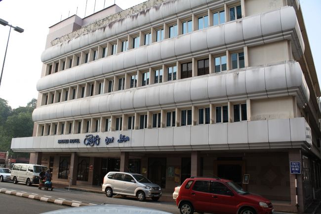 ホテルはバスターミナルそばのブルネイホテル。街歩きに便利なロケーションでした。