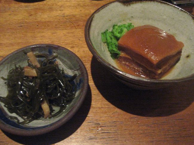 ラフテーと昆布いりちぃ。<br />泡盛がまわってきました＾＾；