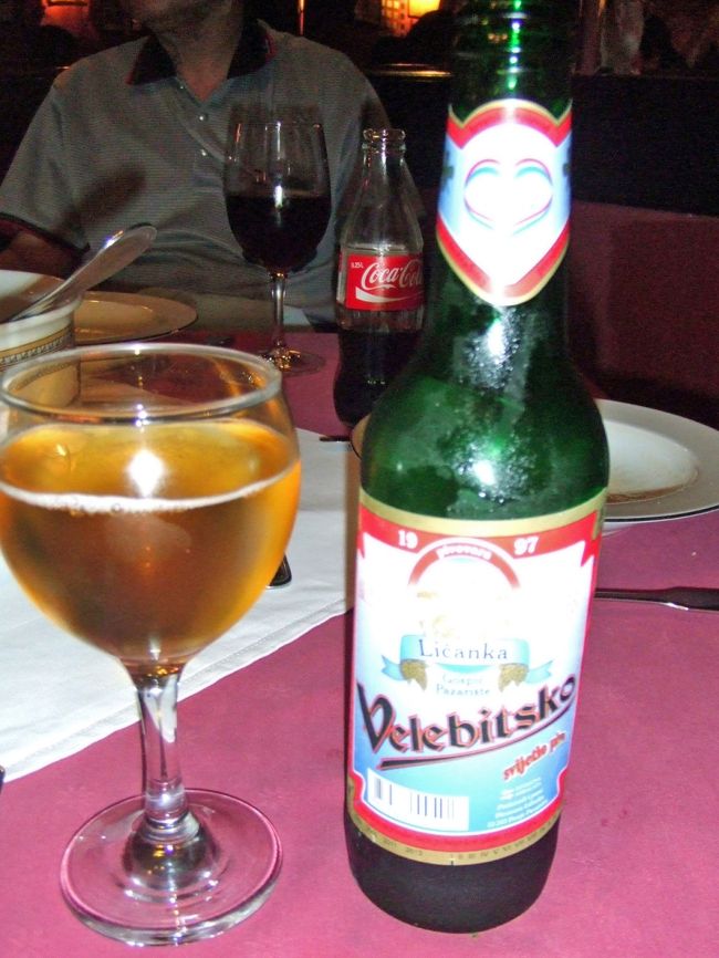 今日も陽射しが強くて暑いです。<br />こんな日はお昼からビール。