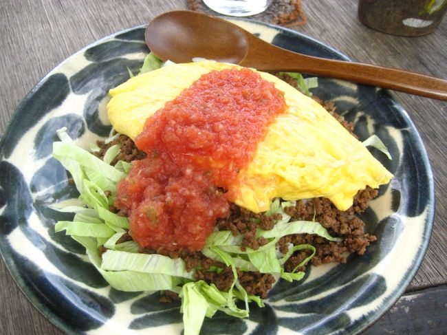 オムタコライス！<br />なんとオムライスとタコライスが合体しちゃった？！<br />ところが、これが・・・うまかった〜♪