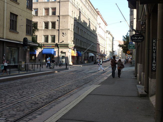 次に目指しますは、明日ムーミンワールドに行った後に行く、<br />エストニア・タリンに向かうために予約した、高速艇リンダラインの出る、マカシーニターミナルです。<br /><br />実際明日にはタクシーを利用するつもりでいますが、まずは下見ということで、トラムにて向うことにしました。<br /><br />