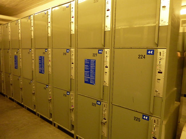 想像以上に　たくさんのコインロッカーが、そこにはありました。