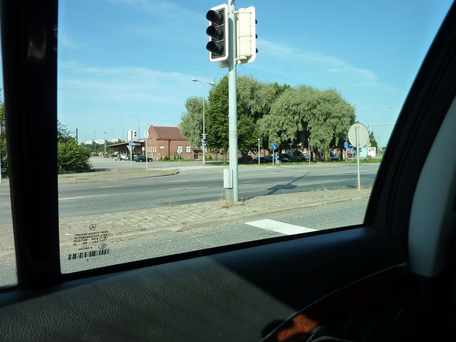 「バスで35分位なら・・・。」<br />「そんなに遠くないですね。」<br /><br />と、いうことで時間短縮のため、タクシーでムーミンワールドまで行くことにしました。