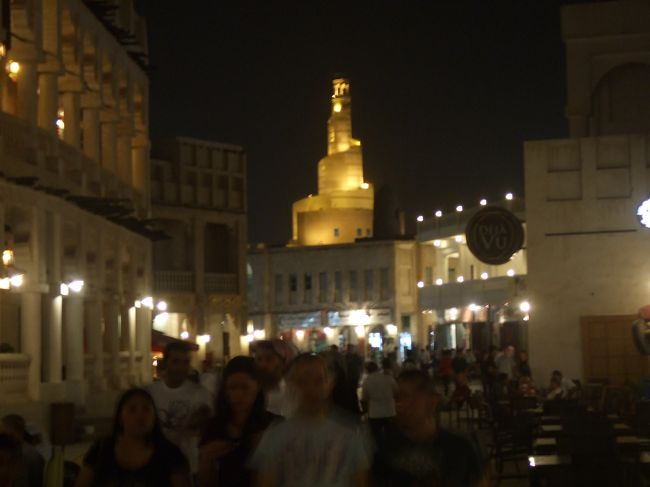 グランドスーク。<br />要は市場です。<br />人が多くてびっくり！！<br /><br />女の人もいっぱい町にでてて、びっくり！！