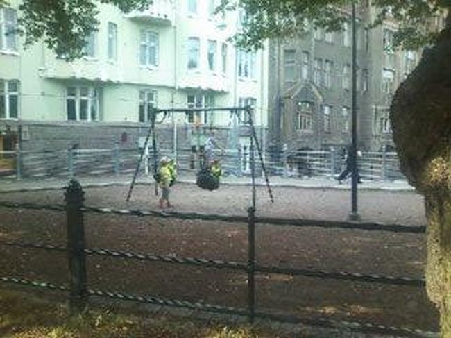 その裏庭で、のどかに遊ぶ子供たち★<br />平和だなぁ(´｀*)