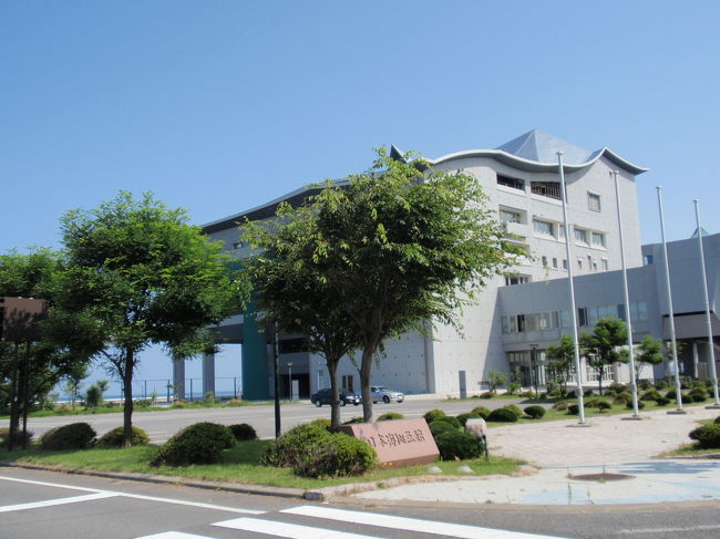 日本海拠点館，音楽公会堂とか。<br />立派な建物ですねぇ〜。