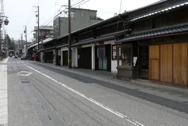 小諸市内本町の町並み