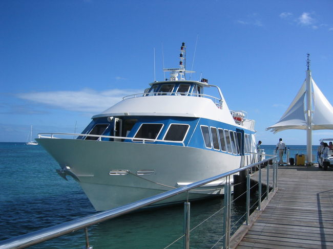 このような船で来ました。