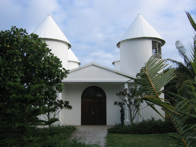 島には教会もあります。