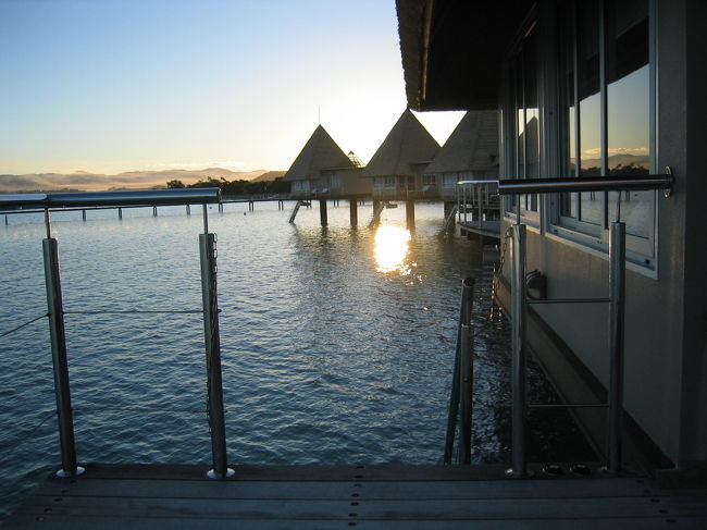 明け方のバンガローです。