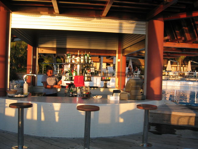 ここでおいしいカクテルを頂きました。