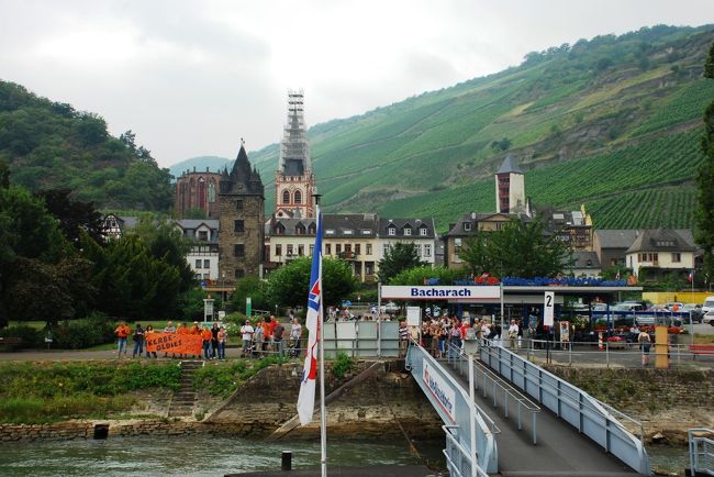 バッハラッハの停船場←自信のあるとこだけ地名入り<br /><br />地○の歩き方だけでは、情報が少なすぎて、城が見えても、それがなんなのかいまいちぼや〜んとしています...（汗）<br /><br /><br />