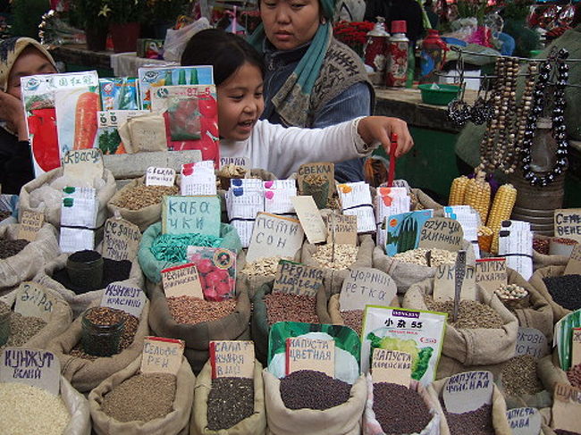 日本には売っていない種が売ってそうですね。