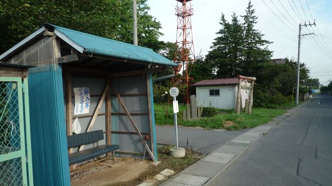 　松山町のバスストップ。<br /><br />　地図も持っていないし、方向ウンチだしチトバイ心配な<br /><br />　ﾃﾘｶﾗ。