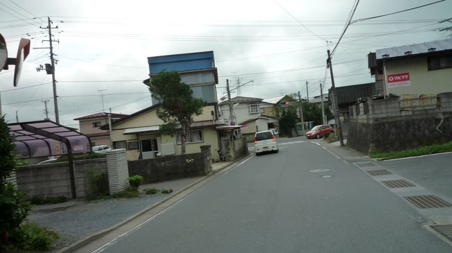 　振り返り親戚が住んでいた辺りを見る。
