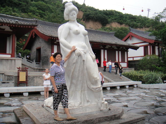 楊貴妃の像なのでしょうか。