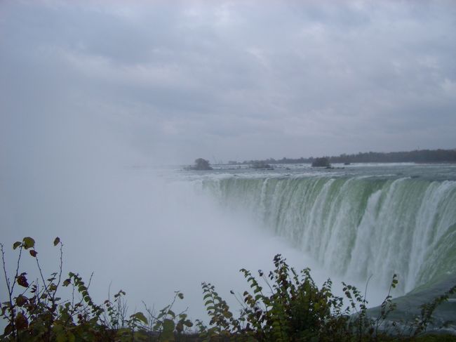 迫力ありますね〜観瀑台からの景色