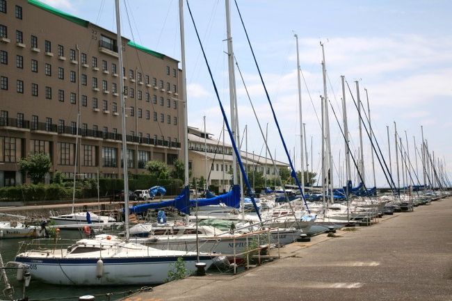 北ビワコホテルとヨットハーバー