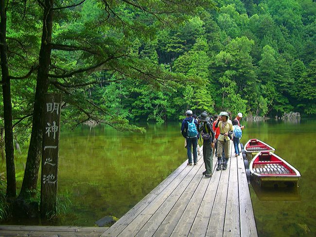 まずは入ってすぐの場所が一之池です。