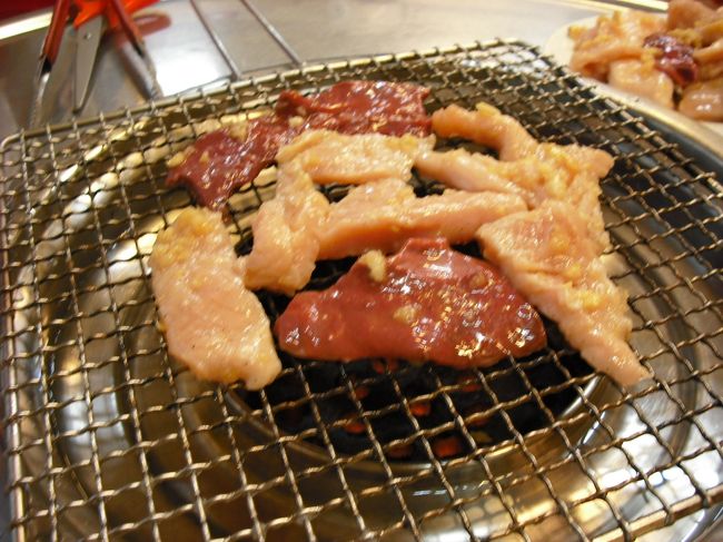 ソグムグイは「塩焼き」<br />ニンニクたっぷりの塩ダレで<br />モミモミしてある