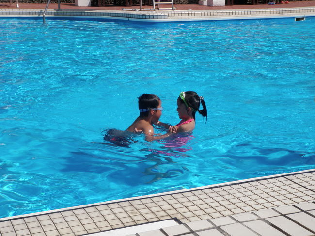 風呂好きのお義母さんは、バーデハウス久米島へ<br /><br />子供達はパパ一緒にホテルのプールへ直行