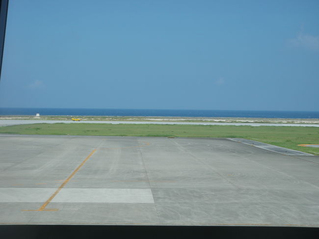 復路は那覇空港経由の便<br /><br />4日間本当に天気に恵まれてよかった<br />と久米島を出発し25分後…