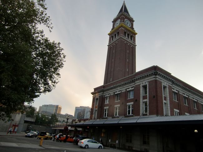 2009/8/17 Mon.<br /><br />シアトル旅行中に、カナダのバンクーバーへ日帰りで行ってきました。<br />シアトルとバンクーバー間の移動手段としては、飛行機、列車、バス、レンタカーとありますが、今回は列車を選択しました。