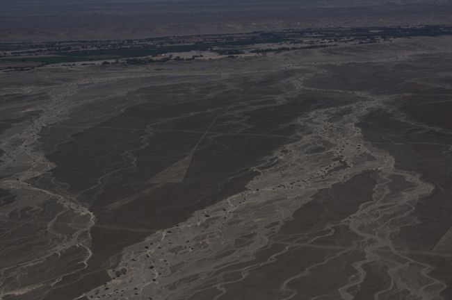 トライアングル。<br /><br />水が流れた跡があり・・絵が消えて終う。