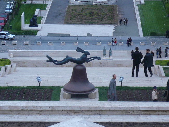 うさぎも跳んでます